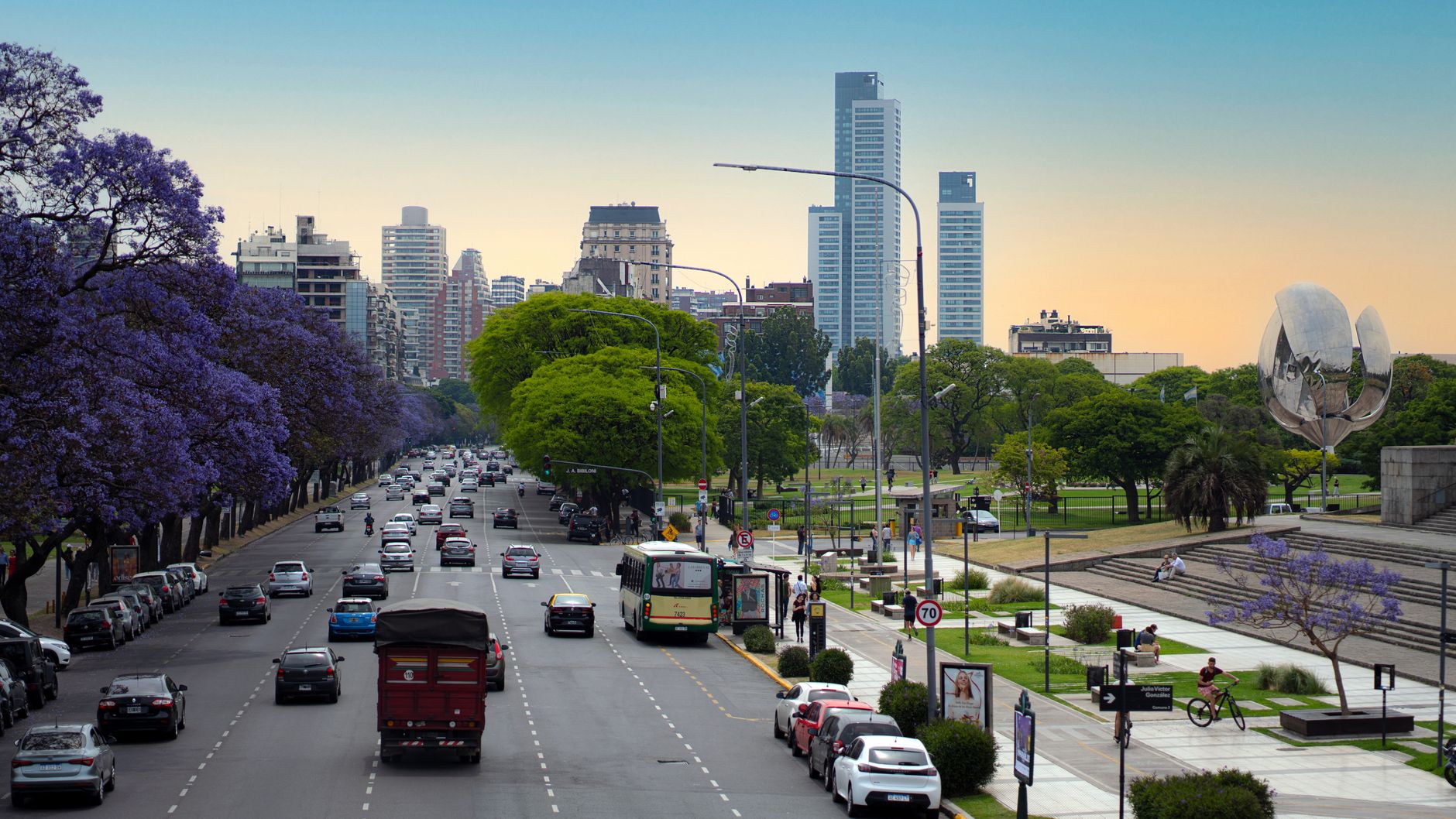 Tránsito y logística urbana